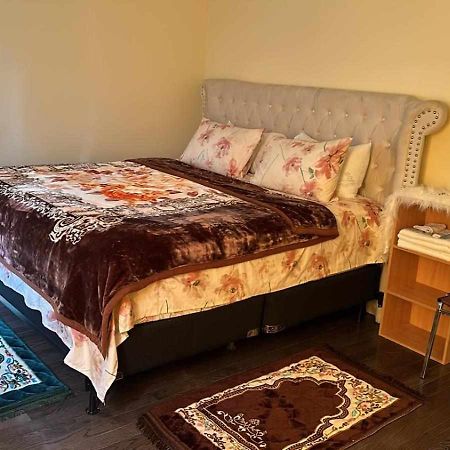 Divine Villa And Resorts 67 Sherman 5Mins To Ewr Airport And 4Mins To Penn Station Newark, 20Mins To New York Exteriör bild
